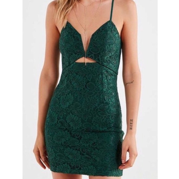 Line & Dot Green Bodycon Lace Mini Dress - Picture 1 of 2